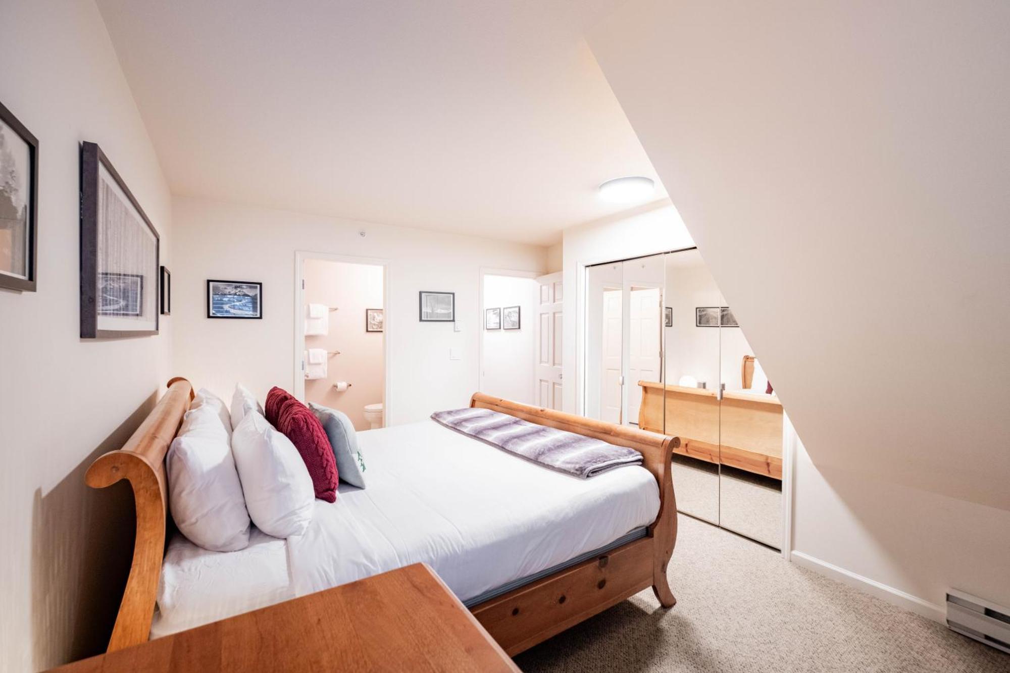 Sunpath By Outpost Whistler Vila Exterior foto