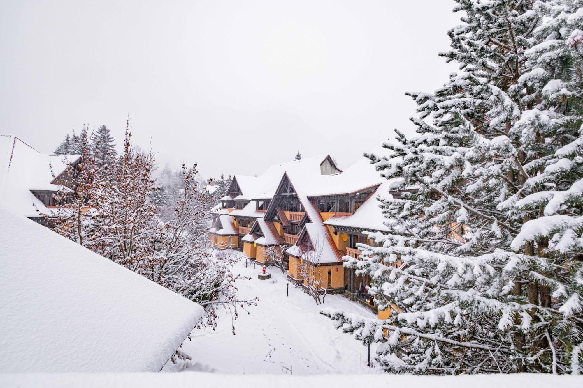Sunpath By Outpost Whistler Vila Exterior foto
