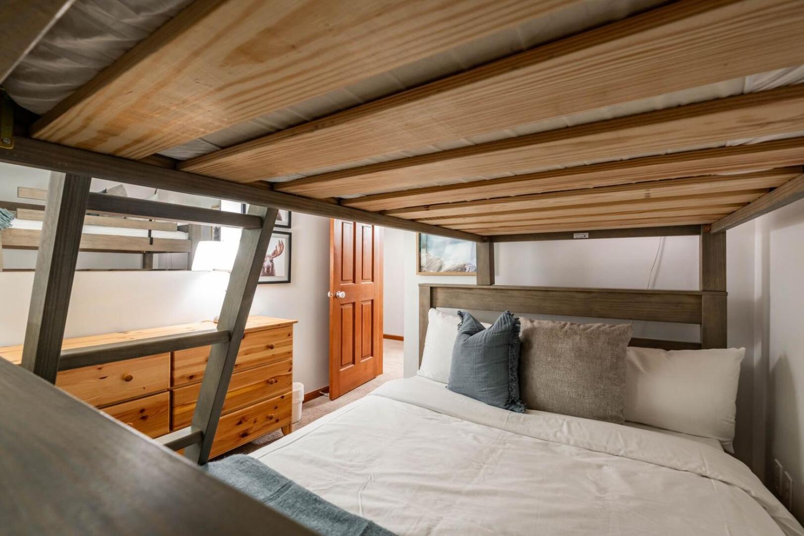 Sunpath By Outpost Whistler Vila Exterior foto