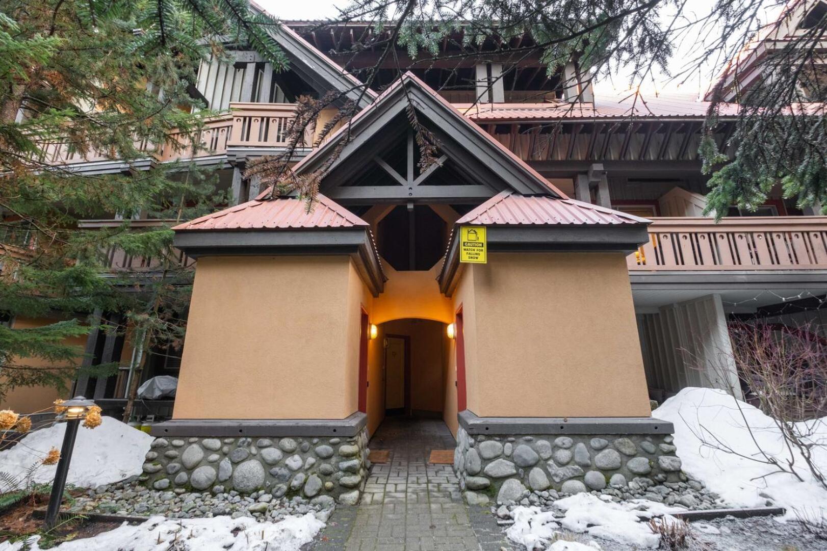 Sunpath By Outpost Whistler Vila Exterior foto